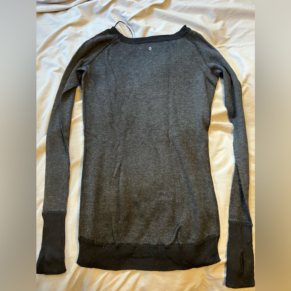 Lululemon Top! - Picture 3 of 8